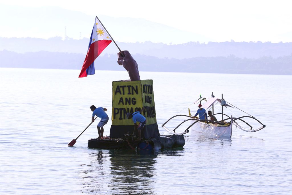 Paggamit Ng Cyanide Ng Chinese Fishers Sa Bajo De Masinloc Ikinaalarma