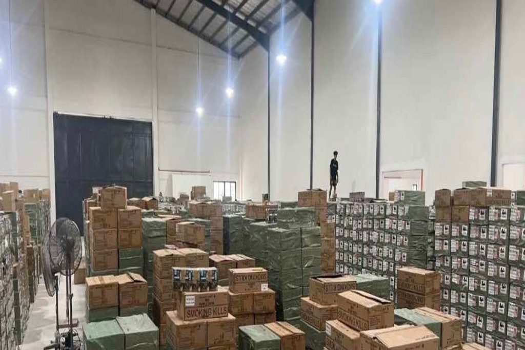 BOC uncovers P1.43B e cigarettes in Valenzuela warehouse